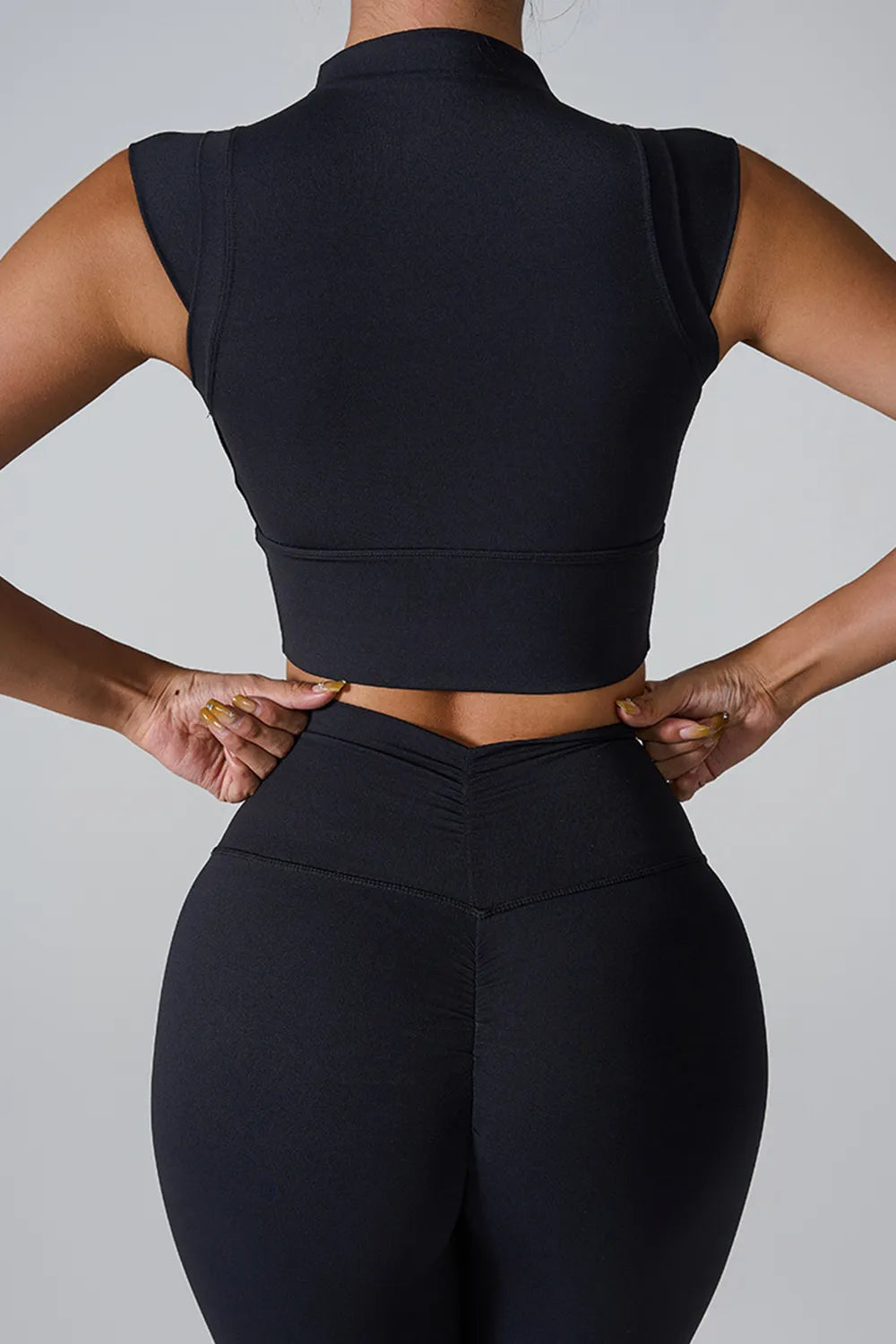 Débardeur actif à col simulé