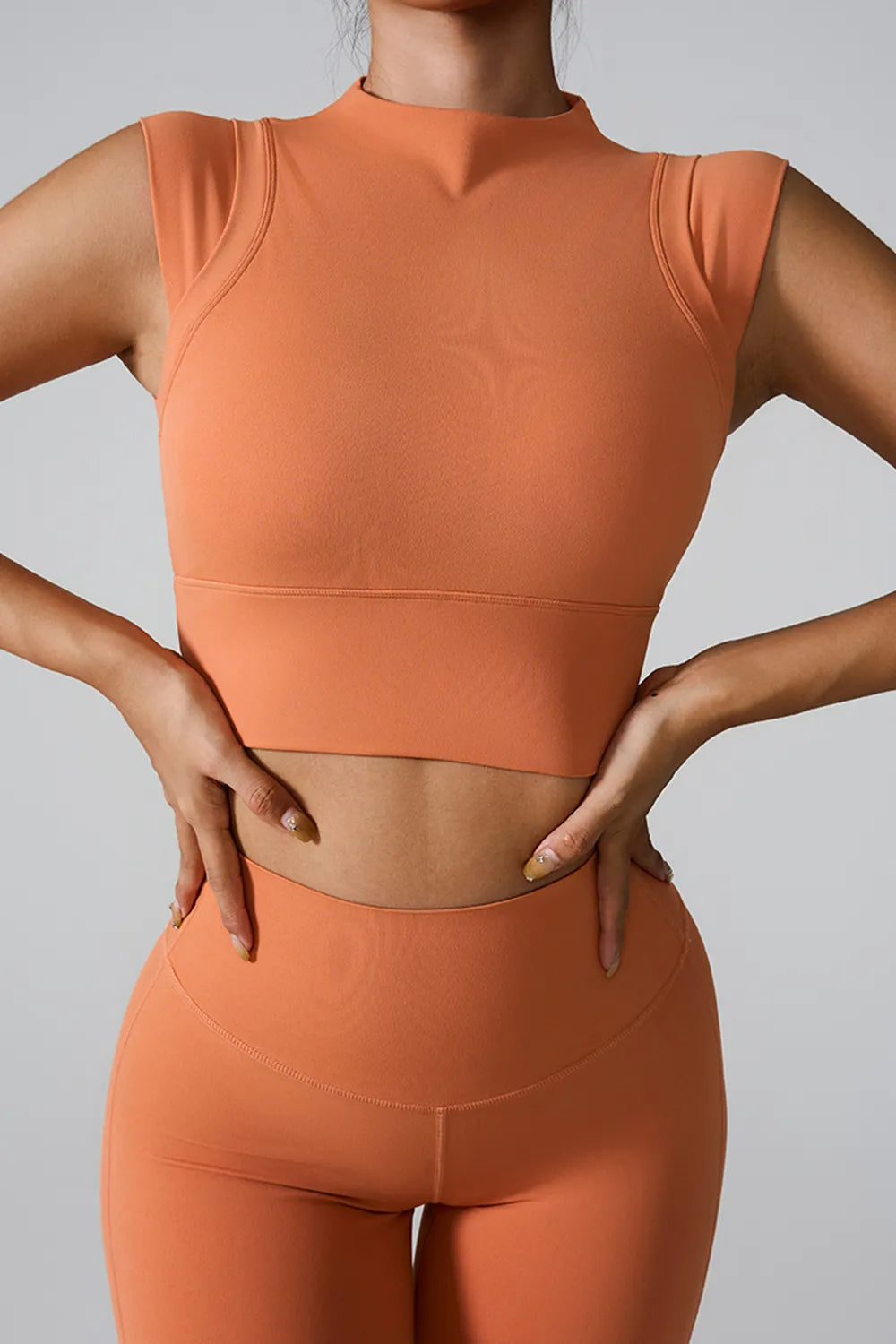 Débardeur actif à col simulé